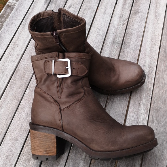 Joy Wendel leather ankle boots - Picture 3 of 16